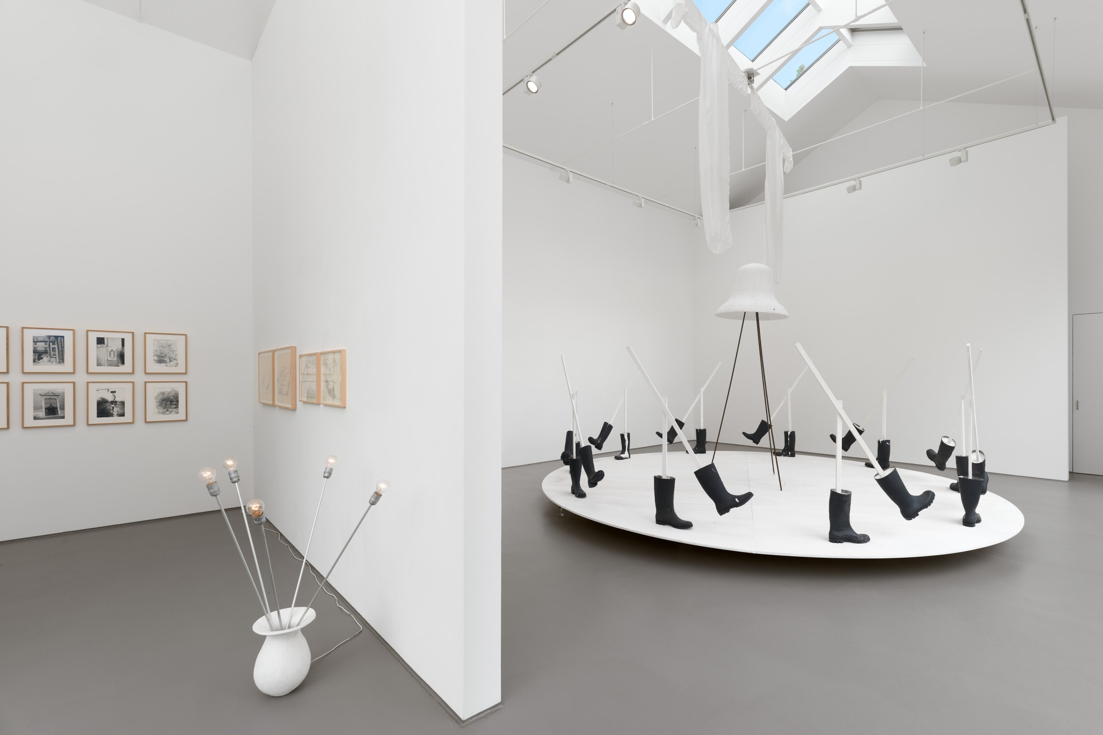 Installation view: Inge Mahn, Stiftung zur Förderung zeitgenössischer Kunst in Weidingen, 2023, photo: def image