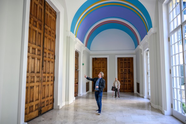 Image: Mark Getty and Bridget Riley in the foyer of the British School at Rome, courtesy of the British School at Rome, photo: Antonio Masiello / Getty Images