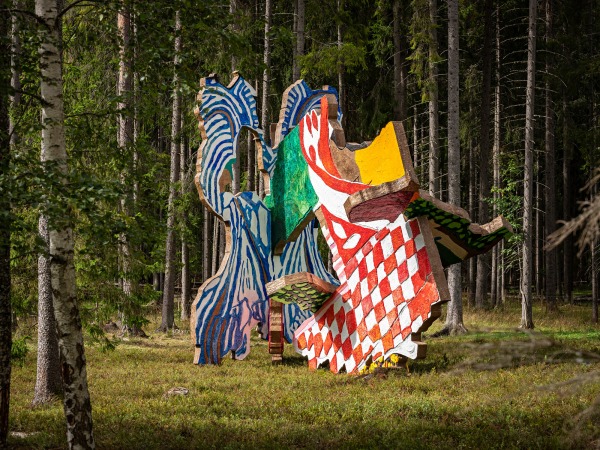 Installation view: Ida Ekblad, A DEADLY SLUMBER OF ALL FORCES, 2021, Kistefos Sculpture Park, Oslo, 2021, photo: Vegard Kleven, reproduced with permission from Kistefos Museum and Peder Lund