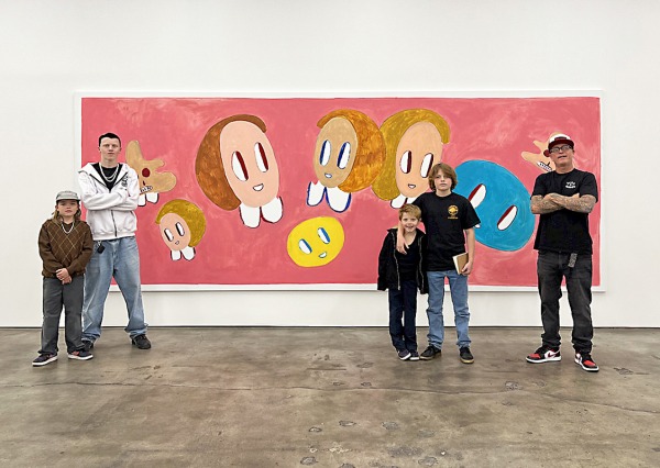 Kaylash, Ocean, Timber, Maitree and Jayme in front of André Butzer, Untitled (für Walter Zimmermann), 2021, Los Angeles, November 2022