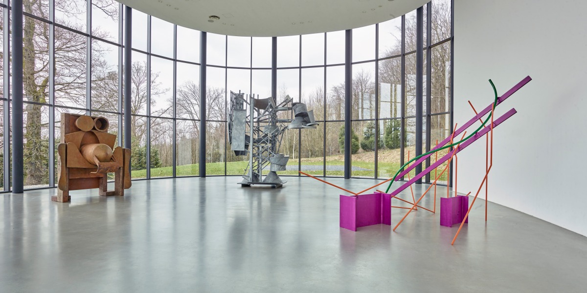 Installation view: Sculptures, Skulpturenpark Waldfrieden, Wuppertal, 2024, © VG Bild-Kunst Bonn 2024, courtesy of Anthony Caro Centre, photo: Michael Richter